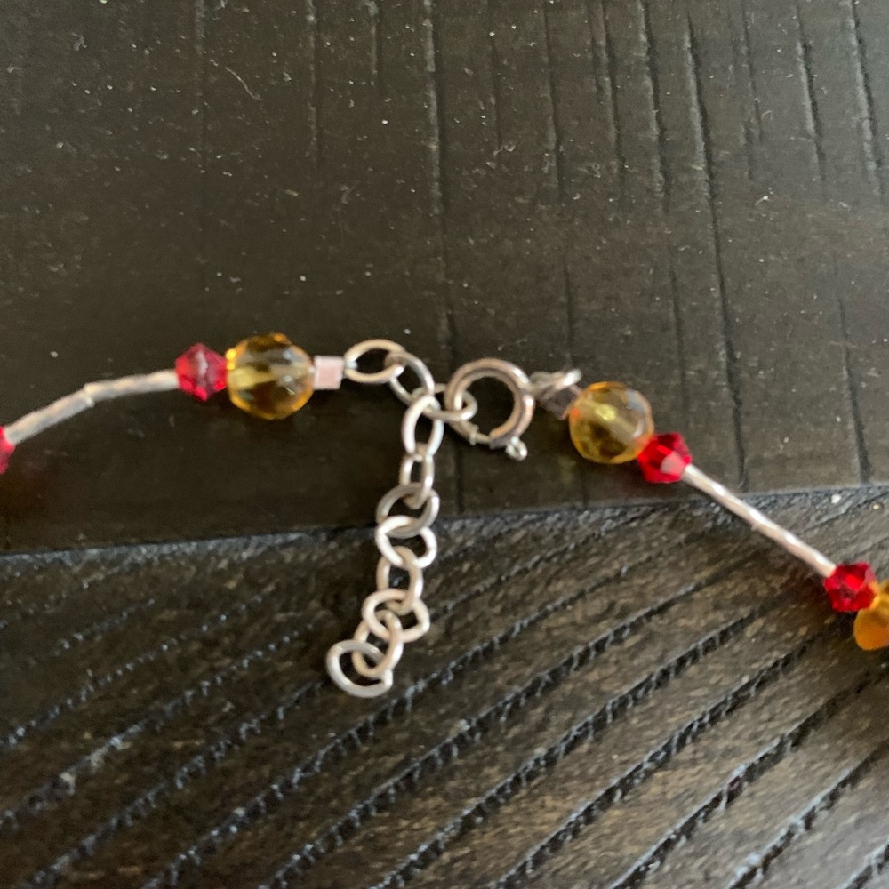 Turquoise beaded necklace and earring set - Picture 5 of 5